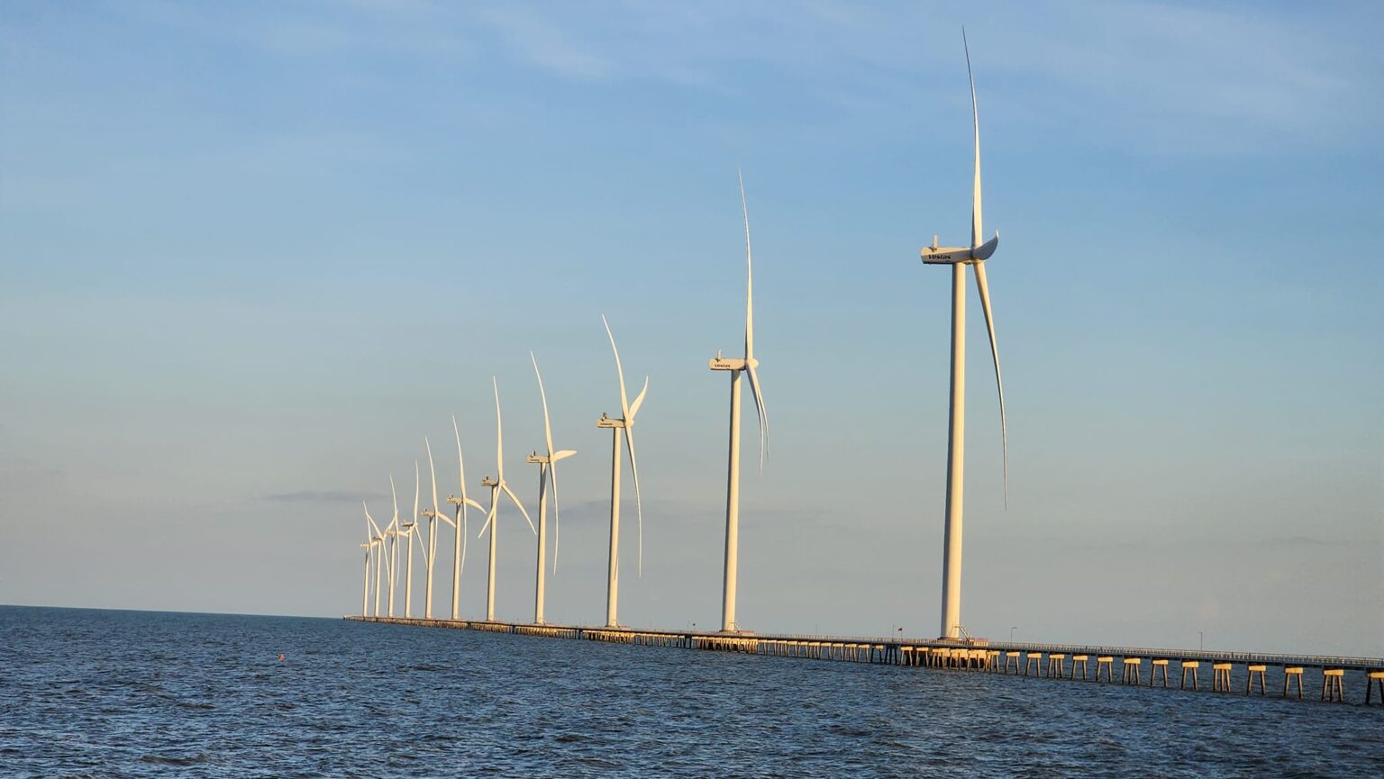 Sở hữu "tọa độ vàng" độc đáo, công trình 5.223 tỷ của Việt Nam đang khai thác kho báu quốc gia bất tận - Ảnh 3.