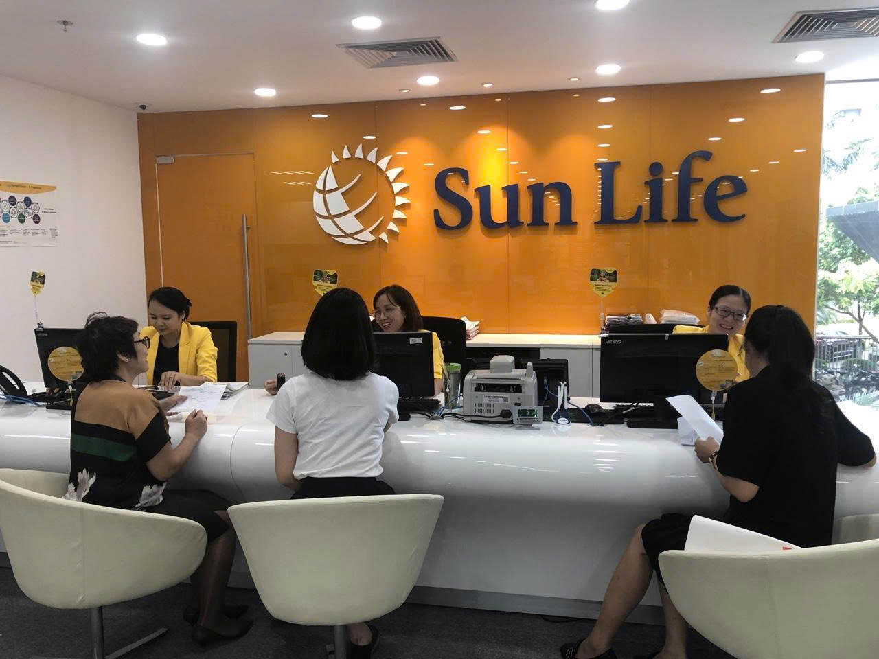 Sun Life Việt Nam được chấp thuận tăng vốn lên hơn 18.900 tỷ đồng - Ảnh 1.
