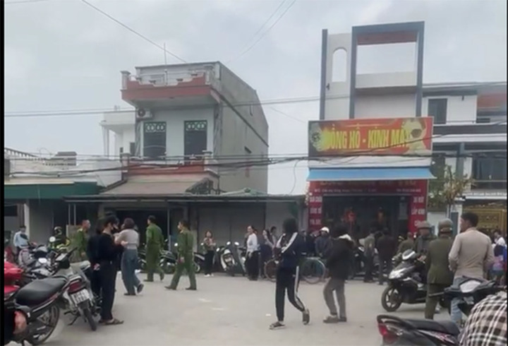 Vụ nổ súng Hưng Yên: Nghi phạm bắn chết vợ và người đàn ông tại xã Đông Tiền Hải - Ảnh 1. Vụ nổ súng Hưng Yên: Nghi phạm bắn chết vợ và người đàn ông tại xã Đông Tiền Hải - Ảnh 1.