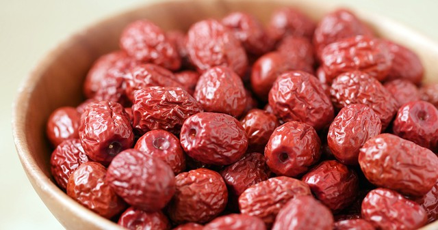 3 Lọai quả bổ khí huyết cho phụ nữ: Giải pháp làm đẹp tự nhiên tại chợ Việt - Ảnh 4. 3 Lọai quả bổ khí huyết cho phụ nữ: Giải pháp làm đẹp tự nhiên tại chợ Việt - Ảnh 4.