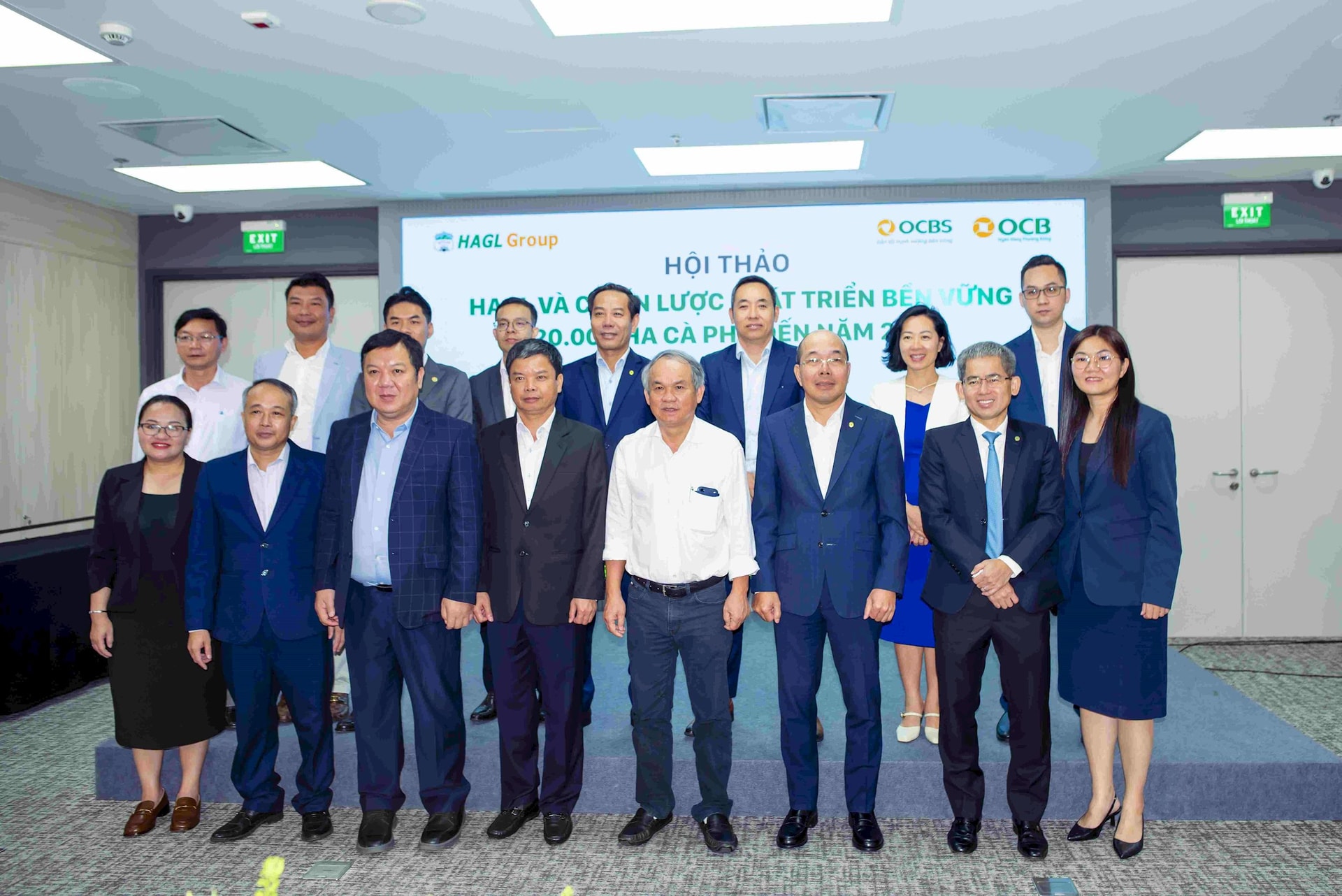 HAGL công bố xây vùng cà phê 20 . 000 Ha lớn nhất thế giới dự kiến doanh thu 19 . 000 Tỷ / năm - Ảnh 6. HAGL công bố xây vùng cà phê 20 . 000 Ha lớn nhất thế giới dự kiến doanh thu 19 . 000 Tỷ / năm - Ảnh 6.