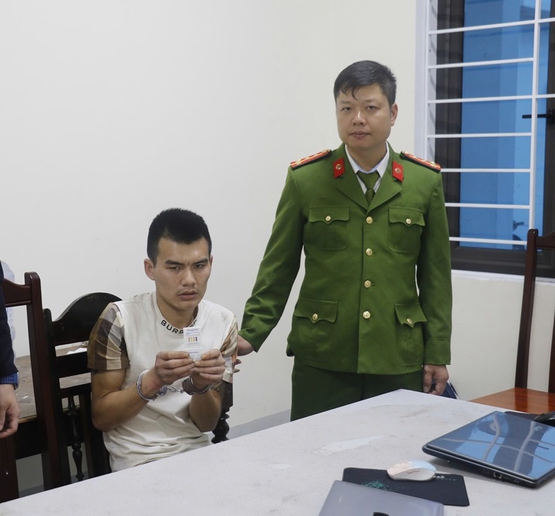 Cướp tài sản Nghệ An: Nam thanh niên bị bắt giữ sau vụ đe dọa tại phòng tập Aerobic - Ảnh 1. Cướp tài sản Nghệ An: Nam thanh niên bị bắt giữ sau vụ đe dọa tại phòng tập Aerobic - Ảnh 1.