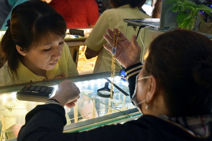 Giá vàng hôm nay, 17-3: Sụt giảm rất mạnh - Ảnh 1. Giá vàng hôm nay, 17-3: Sụt giảm rất mạnh - Ảnh 1.