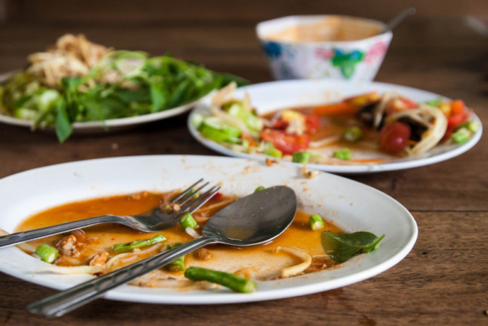 Thức ăn thừa có gây ung thư không và cách bảo quản an toàn cho sức khỏe - Ảnh 1. Thức ăn thừa có gây ung thư không và cách bảo quản an toàn cho sức khỏe - Ảnh 1.