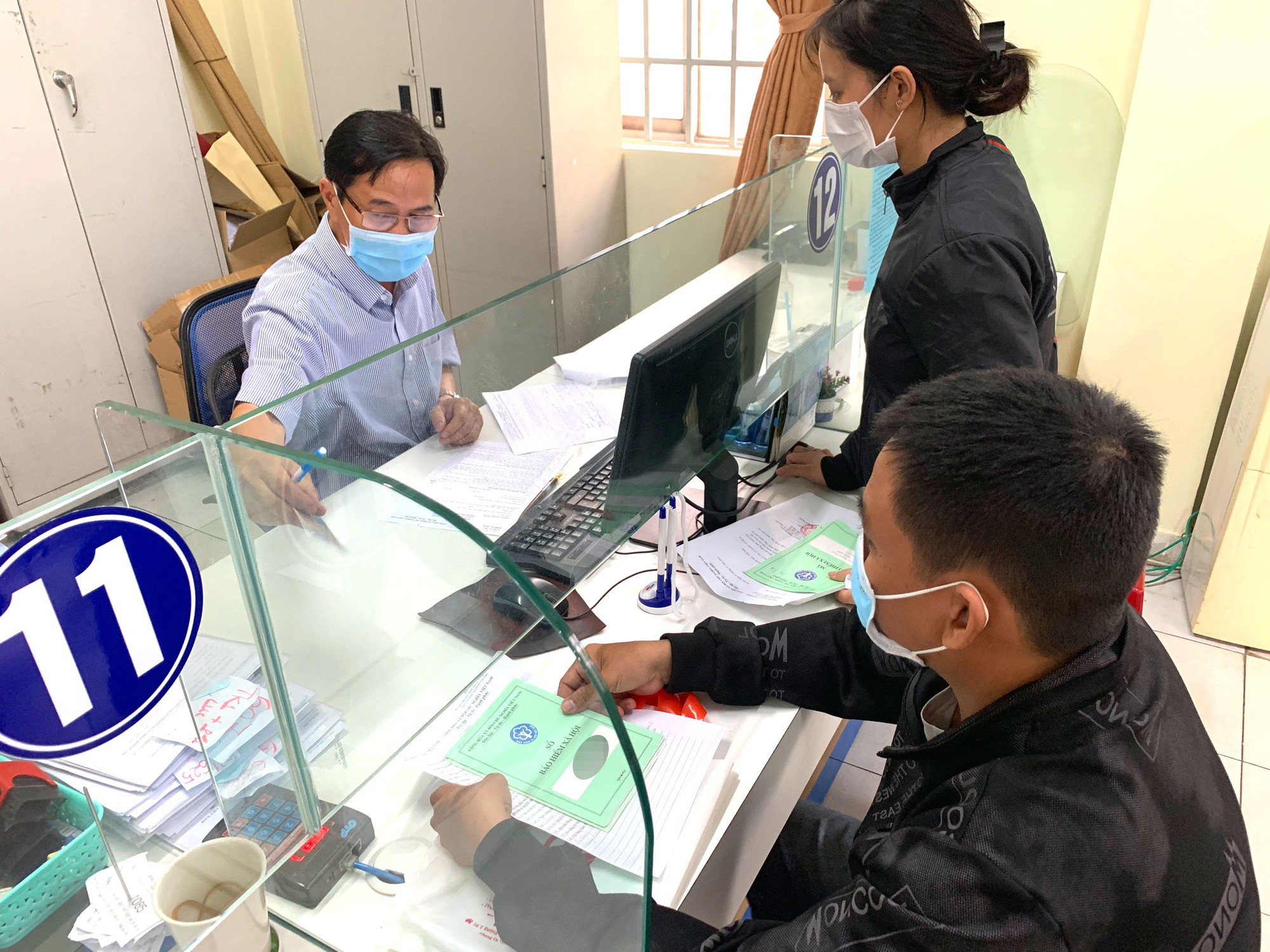 Từ tháng 3 , doanh nghiệp được tạm dừng đóng BHXH để phục hồi kinh doanh - Ảnh 1. Từ tháng 3 , doanh nghiệp được tạm dừng đóng BHXH để phục hồi kinh doanh - Ảnh 1.