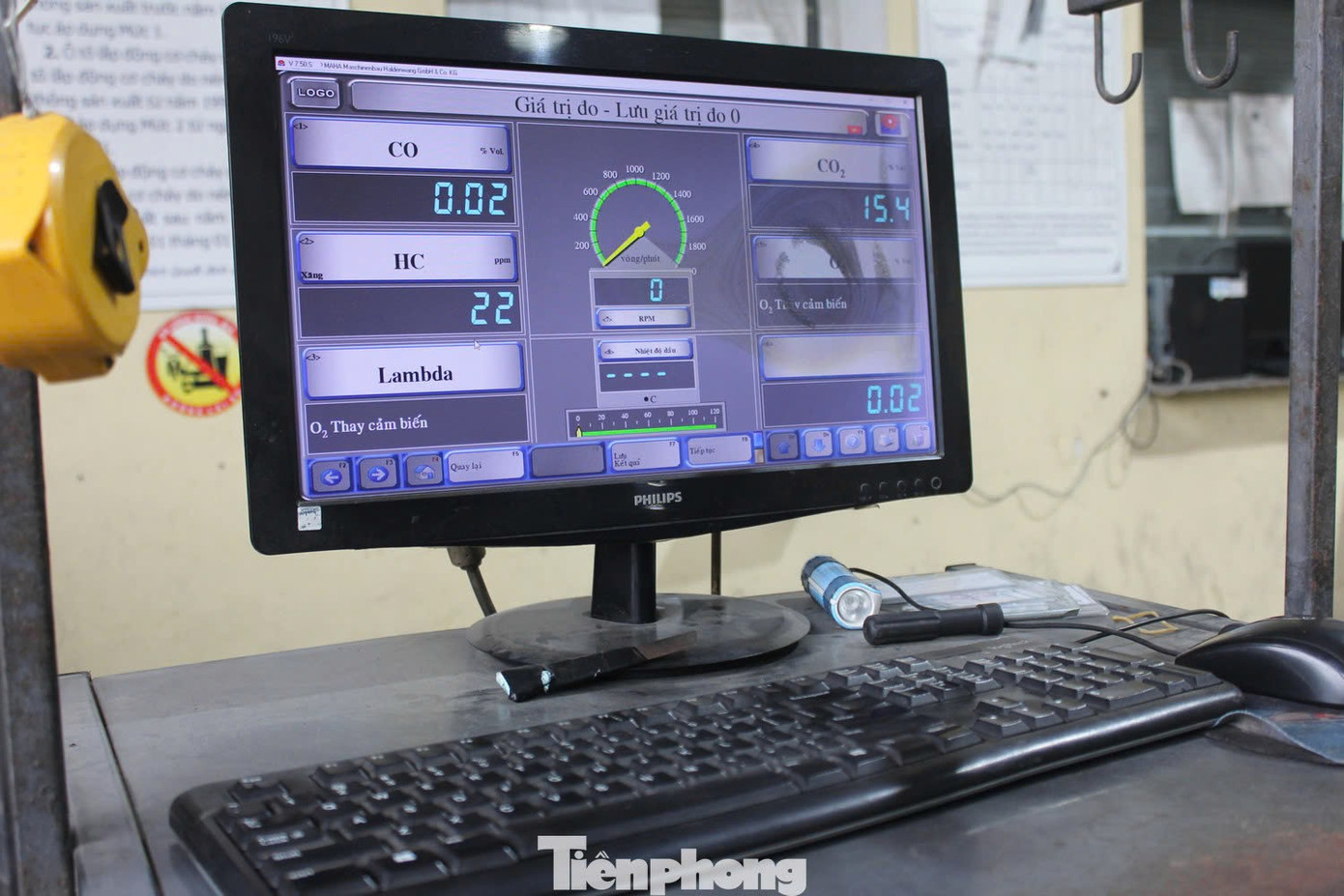 Siết tiêu chuẩn khí thải ô tô 2026: Chủ xe cần làm gì để không bị đánh trượt? - Ảnh 3. Siết tiêu chuẩn khí thải ô tô 2026: Chủ xe cần làm gì để không bị đánh trượt? - Ảnh 3.