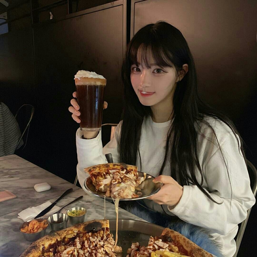 Ứng xử trên bàn ăn tạo dựng mối quan hệ: Những câu nói khôn khéo cần nhớ - Ảnh 2. Ứng xử trên bàn ăn tạo dựng mối quan hệ: Những câu nói khôn khéo cần nhớ - Ảnh 2.