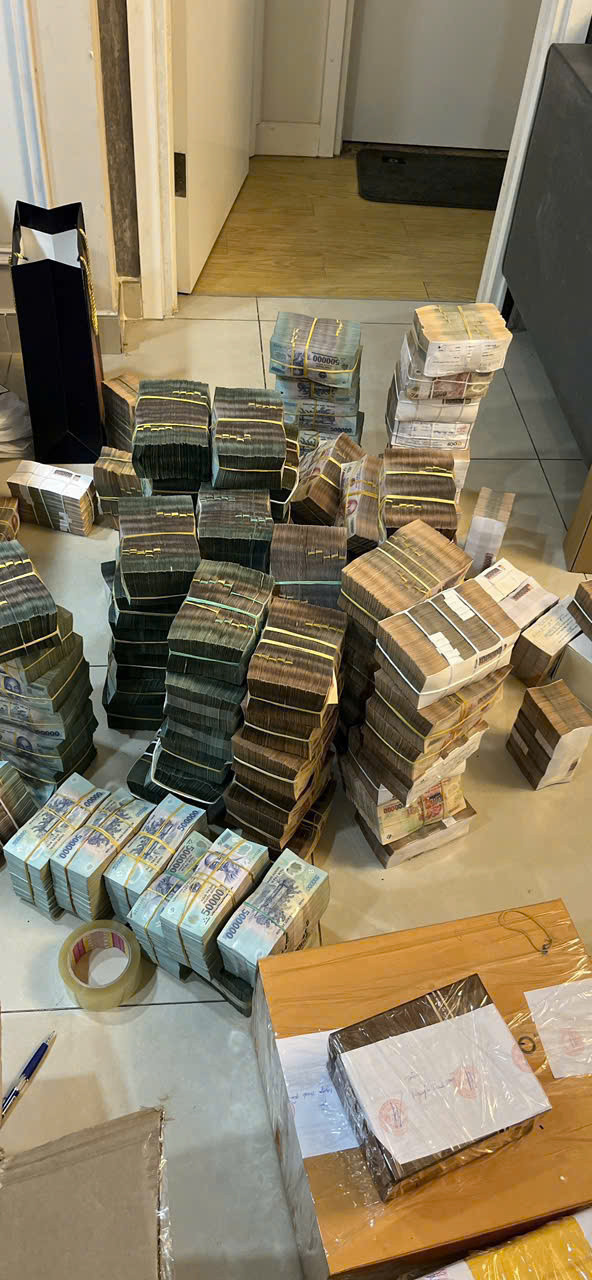 Khối tài sản khổng lồ của Mr Pips bị kê biên trong vụ lừa đảo tài chính 2026 - Ảnh 5. Khối tài sản khổng lồ của Mr Pips bị kê biên trong vụ lừa đảo tài chính 2026 - Ảnh 5.