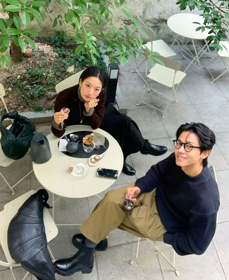 Cách phân biệt người "thảo mai" và người EQ cao? - Ảnh 2.