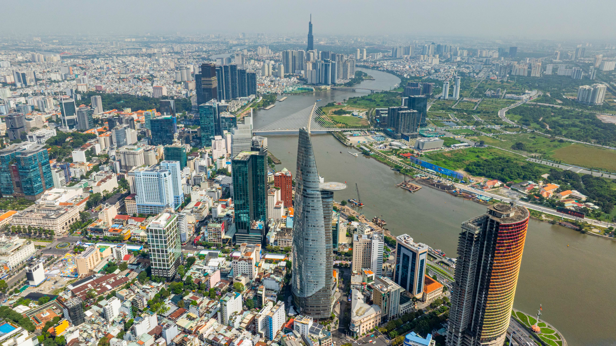 5 phút đi thăm các dự án nhà ở xã hội hot nhất TP.HCM: Nơi có tiện ích như resort, nơi tỷ lệ chọi cao hơn thi đại học - Ảnh 1.