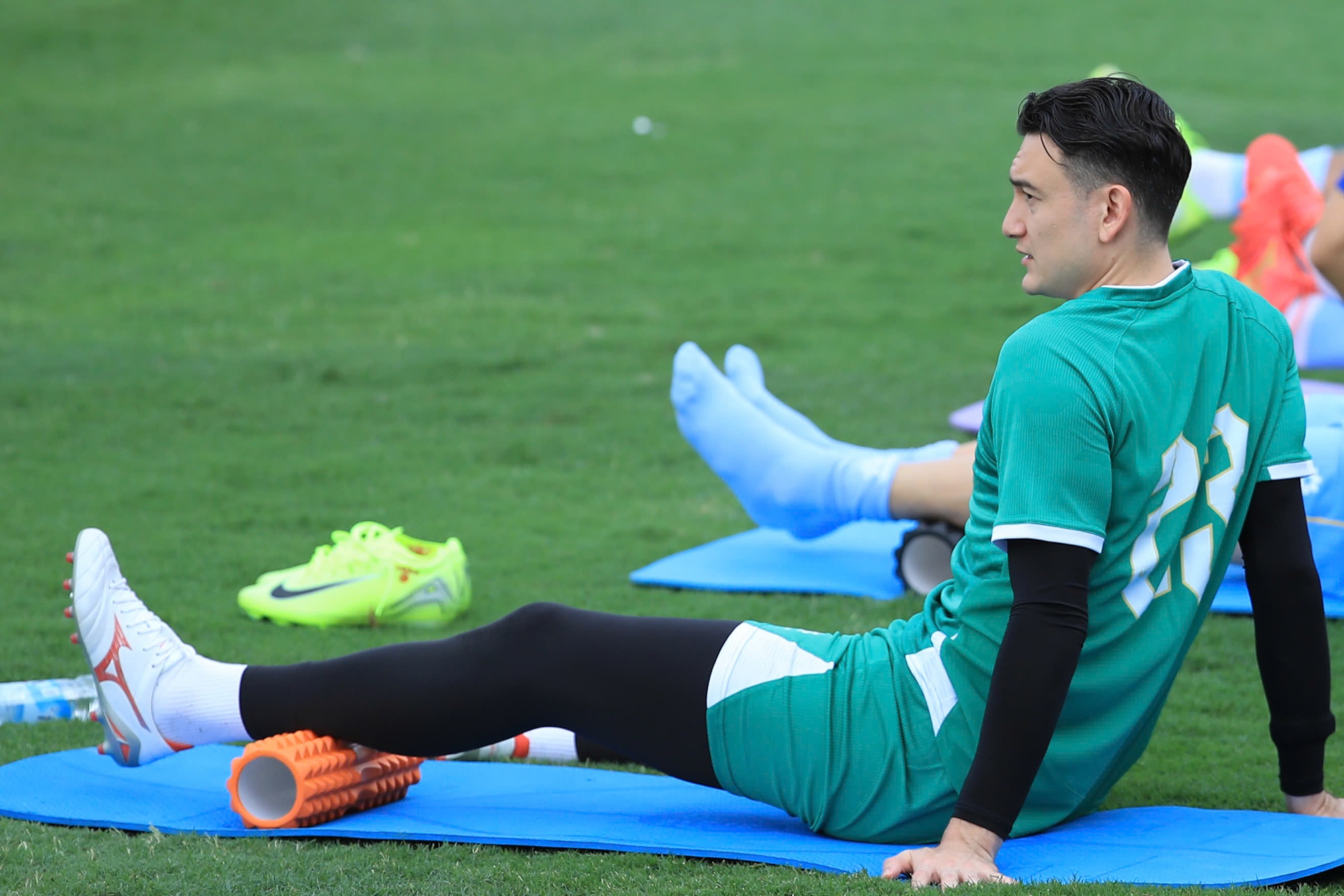 Trung Kiên và Văn Lâm: Thủ môn đẹp trai chuẩn tuyển Việt Nam 2026 - Ảnh 2. Trung Kiên và Văn Lâm: Thủ môn đẹp trai chuẩn tuyển Việt Nam 2026 - Ảnh 2.