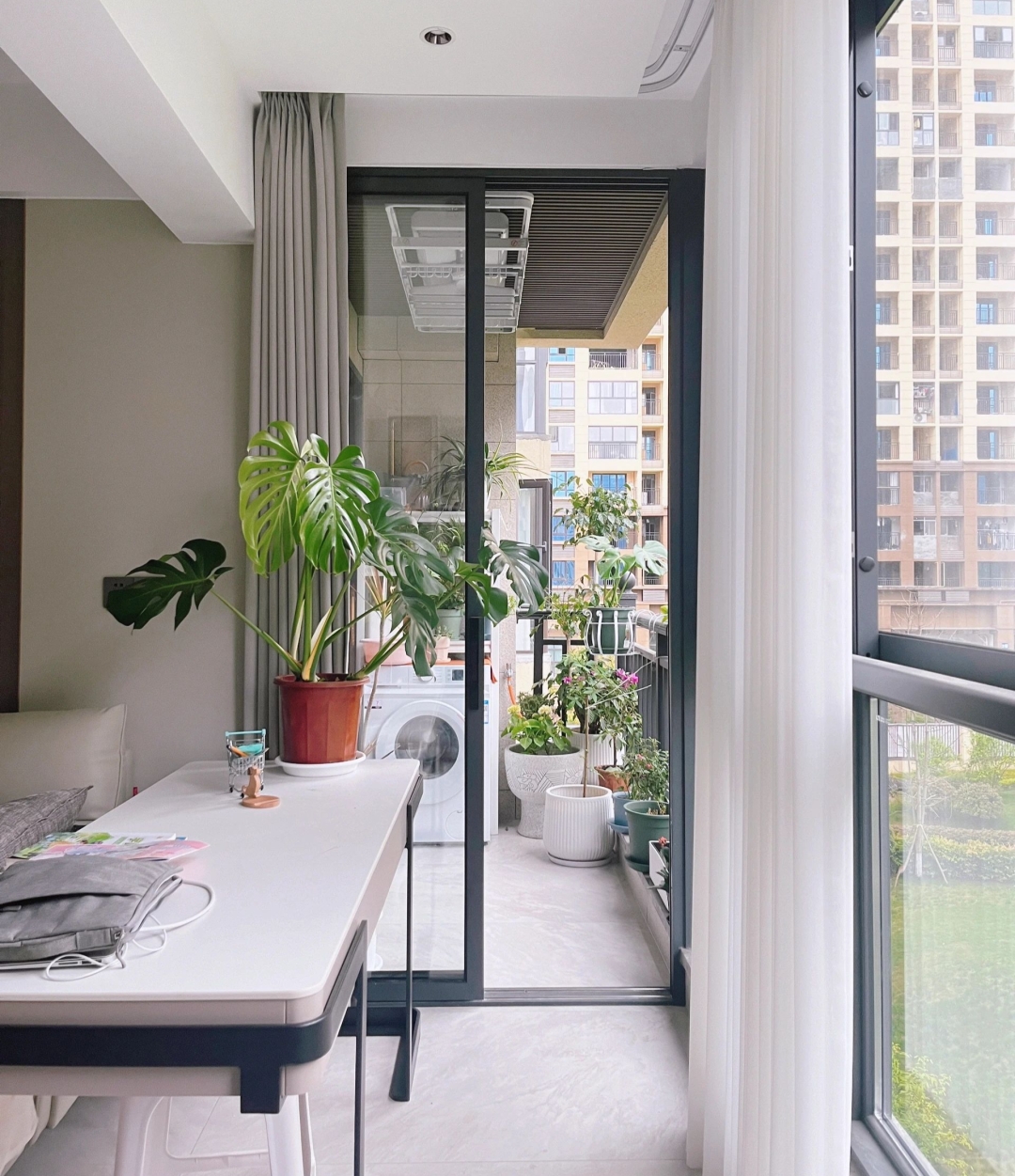 Cải tạo ban công 8m2 độc đáo , không gian sống tuyệt vời cho gia đình bạn - Ảnh 11. Cải tạo ban công 8m2 độc đáo , không gian sống tuyệt vời cho gia đình bạn - Ảnh 11.