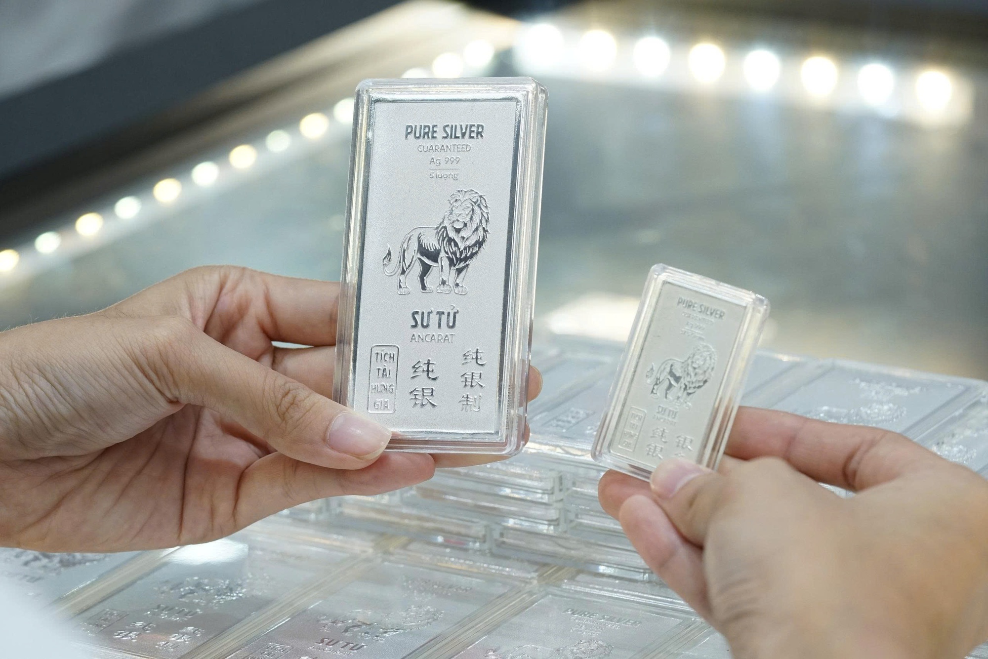 Dự báo giá bạc 2026: Nhà đầu tư mất ngủ vì biến động lớn - Ảnh 3.
