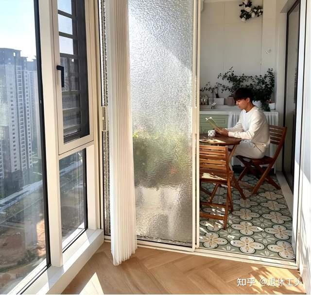 Cải tạo ban công 8m2 độc đáo , không gian sống tuyệt vời cho gia đình bạn - Ảnh 9. Cải tạo ban công 8m2 độc đáo , không gian sống tuyệt vời cho gia đình bạn - Ảnh 9.