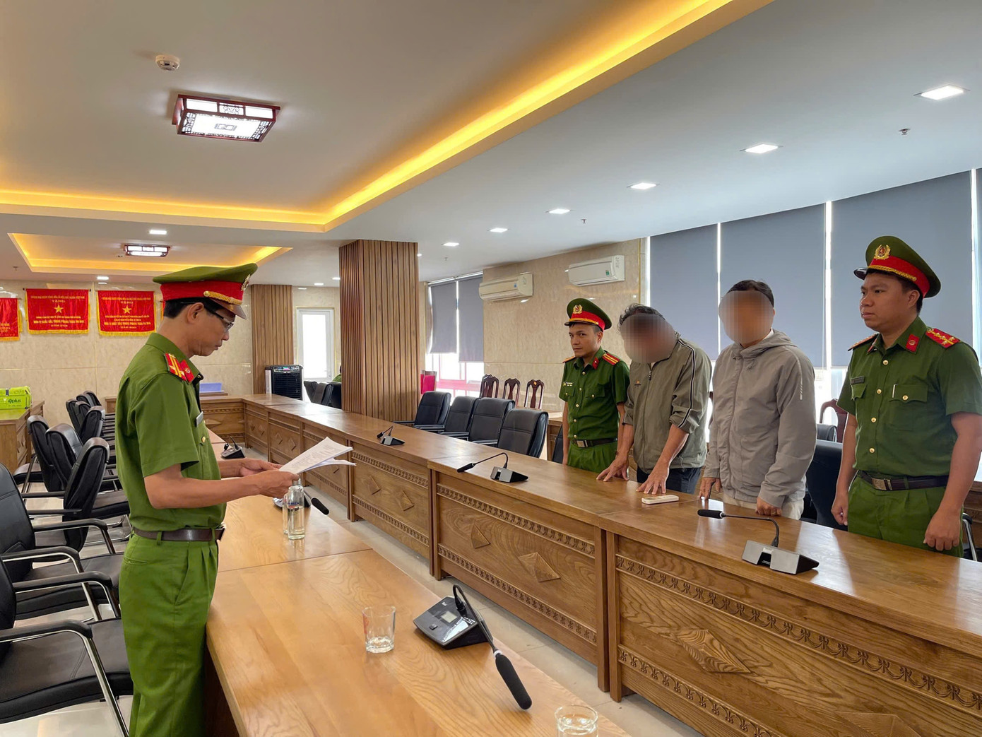 Đà Nẵng khởi tố nhiều doanh nghiệp mua bán hóa đơn trái phép năm 2026 - Ảnh 1. Đà Nẵng khởi tố nhiều doanh nghiệp mua bán hóa đơn trái phép năm 2026 - Ảnh 1.