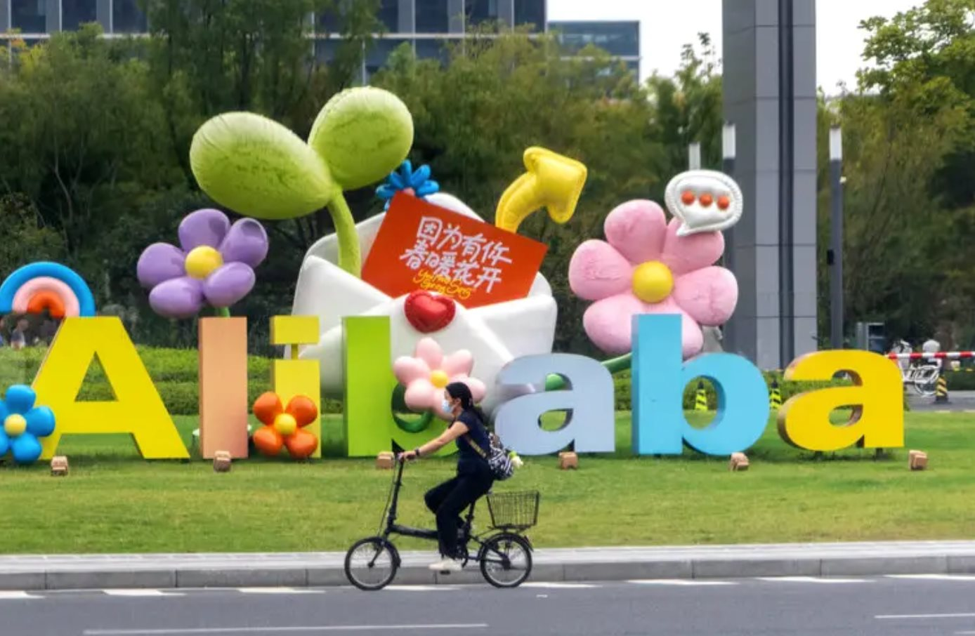 Nỗi sợ mất việc do AI: Ám ảnh của 250 triệu dân văn phòng Trung Quốc - Ảnh 2. Nỗi sợ mất việc do AI: Ám ảnh của 250 triệu dân văn phòng Trung Quốc - Ảnh 2.