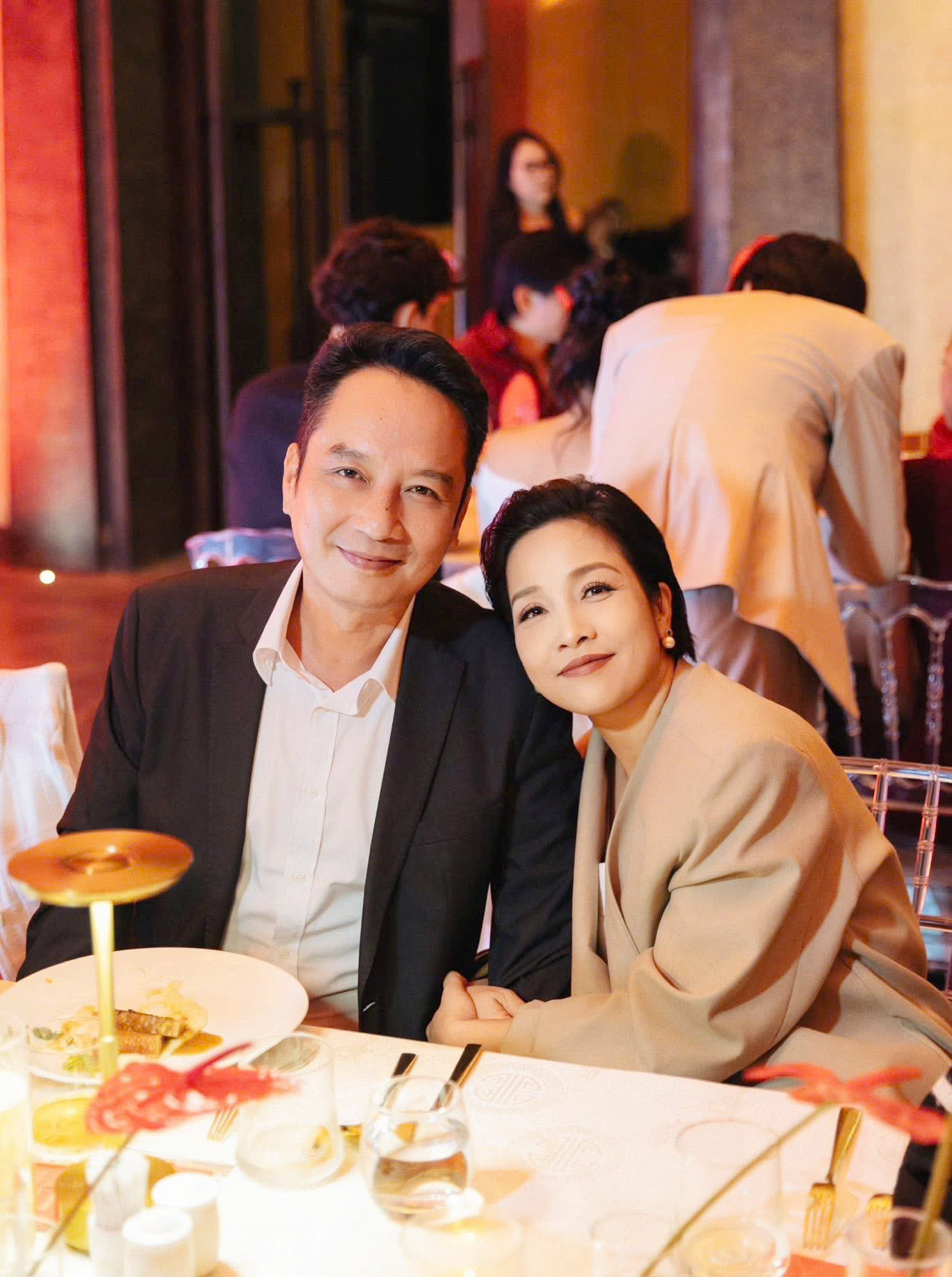 Nữ ca sĩ sống cuộc đời rực rỡ bậc nhất Vbiz: U55 viên mãn trong biệt phủ hơn 10.000m2 - Ảnh 9.