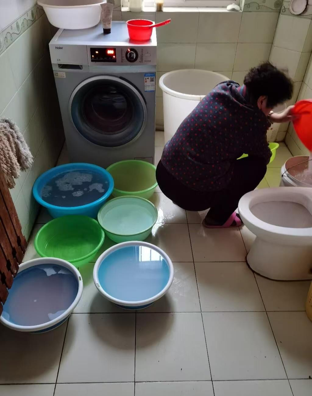 5 thói quen tiết kiệm từng bị chê “keo kiệt” nhưng giúp tôi có khoản dự phòng đủ dùng khi gặp biến cố- Ảnh 2. 5 thói quen tiết kiệm từng bị chê “keo kiệt” nhưng giúp tôi có khoản dự phòng đủ dùng khi gặp biến cố- Ảnh 2.