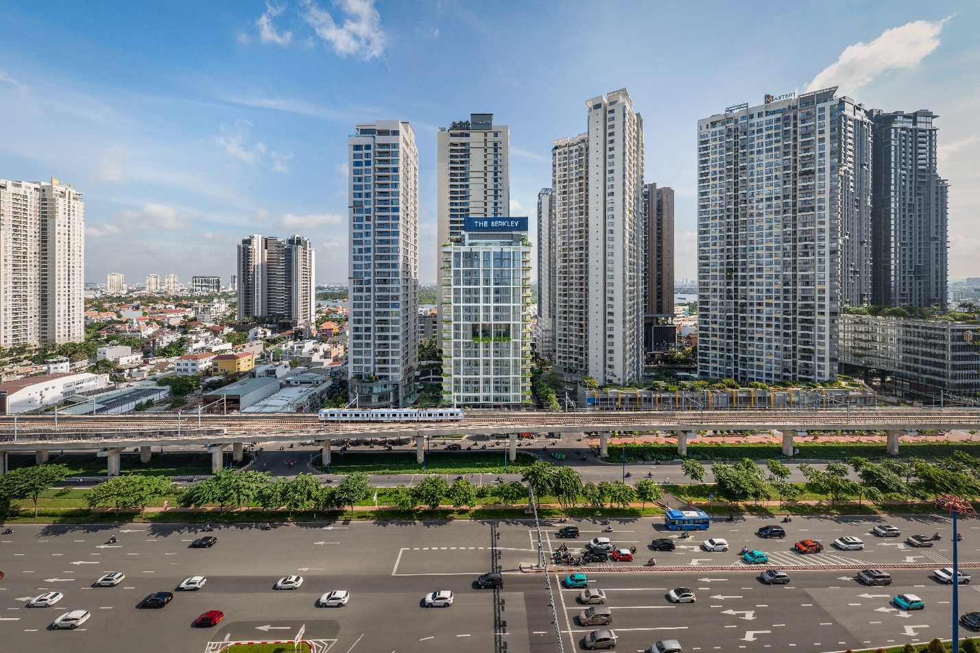 “Beautiful You, Beautiful Thao Dien” – dấu ấn thăng hoa cảm xúc tại sự kiện kick-off The Berkley - Ảnh 2. “Beautiful You, Beautiful Thao Dien” – dấu ấn thăng hoa cảm xúc tại sự kiện kick-off The Berkley - Ảnh 2.