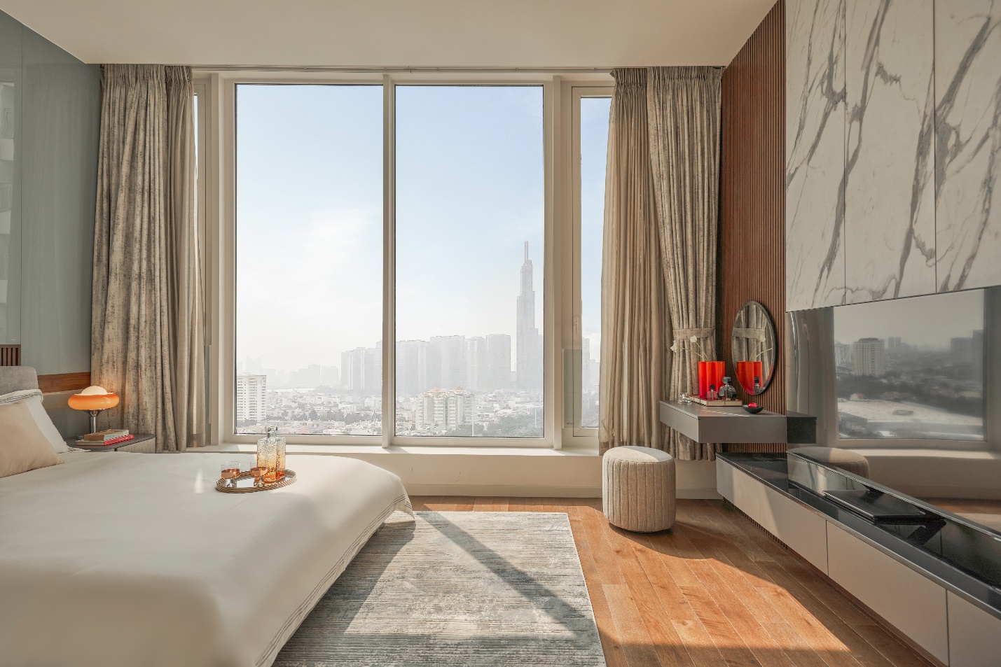 “Beautiful You, Beautiful Thao Dien” – dấu ấn thăng hoa cảm xúc tại sự kiện kick-off The Berkley - Ảnh 3. “Beautiful You, Beautiful Thao Dien” – dấu ấn thăng hoa cảm xúc tại sự kiện kick-off The Berkley - Ảnh 3.