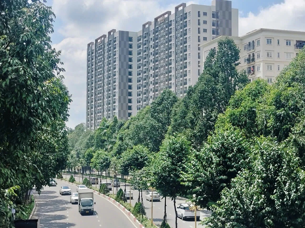 Đồng Nai cảnh báo người mua không tin vào suất ngọai giao và cò mồi nhà ở xã hội - Ảnh 1. Đồng Nai cảnh báo người mua không tin vào suất ngọai giao và cò mồi nhà ở xã hội - Ảnh 1.