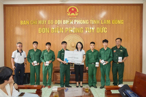 Từ tri thức đến bản lĩnh phụng sự: Hành trình Từ Trái Tim tại tuyến đầu biên giới - Ảnh 2.
