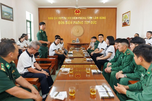 Từ tri thức đến bản lĩnh phụng sự: Hành trình Từ Trái Tim tại tuyến đầu biên giới - Ảnh 3.