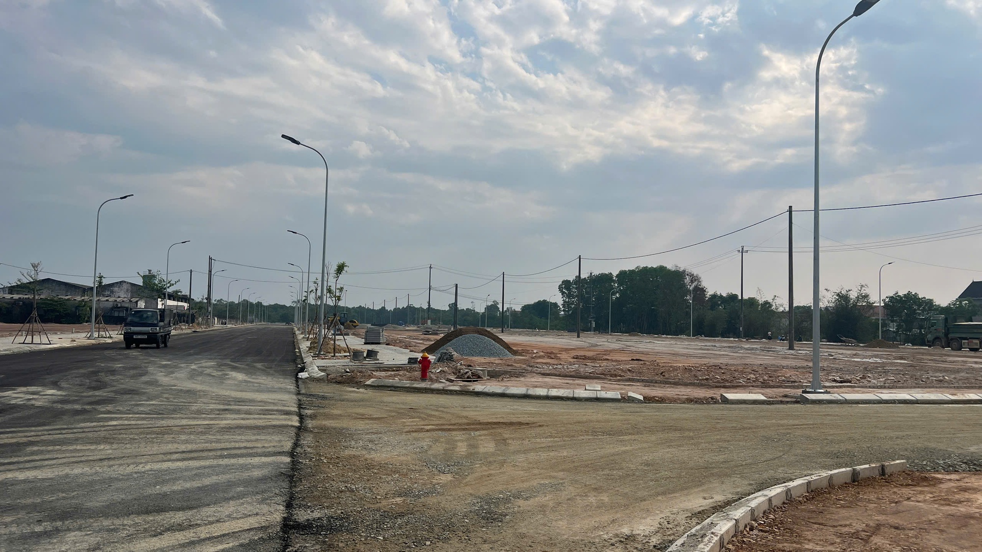 Thi công tái định cư đường sắt tốc độ cao ở Huế năm 2026 vượt tiến độ nhưng thiếu vốn - Ảnh 3. Thi công tái định cư đường sắt tốc độ cao ở Huế năm 2026 vượt tiến độ nhưng thiếu vốn - Ảnh 3.