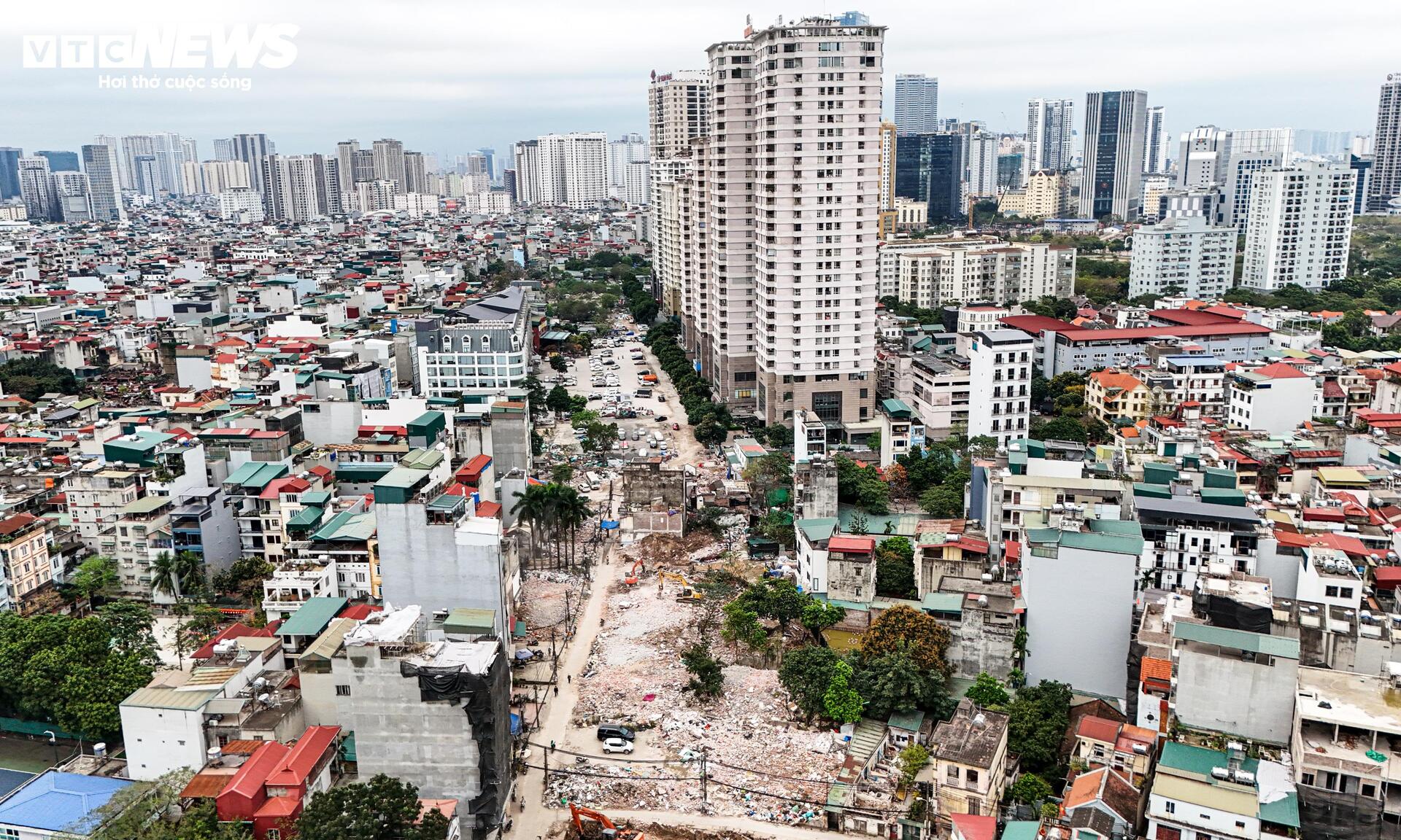 Hà Nội đẩy nhanh tiến độ phá dỡ công trình cho dự án Vành đai 2 , 5 năm 2026 - Ảnh 1. Hà Nội đẩy nhanh tiến độ phá dỡ công trình cho dự án Vành đai 2 , 5 năm 2026 - Ảnh 1.