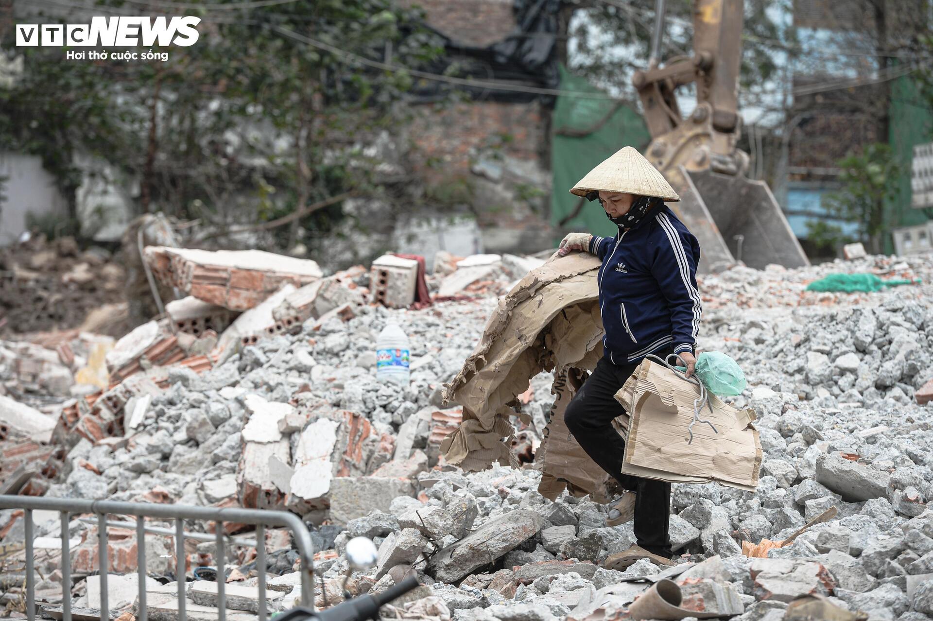 Hà Nội đẩy nhanh tiến độ phá dỡ công trình cho dự án Vành đai 2 , 5 năm 2026 - Ảnh 11. Hà Nội đẩy nhanh tiến độ phá dỡ công trình cho dự án Vành đai 2 , 5 năm 2026 - Ảnh 11.