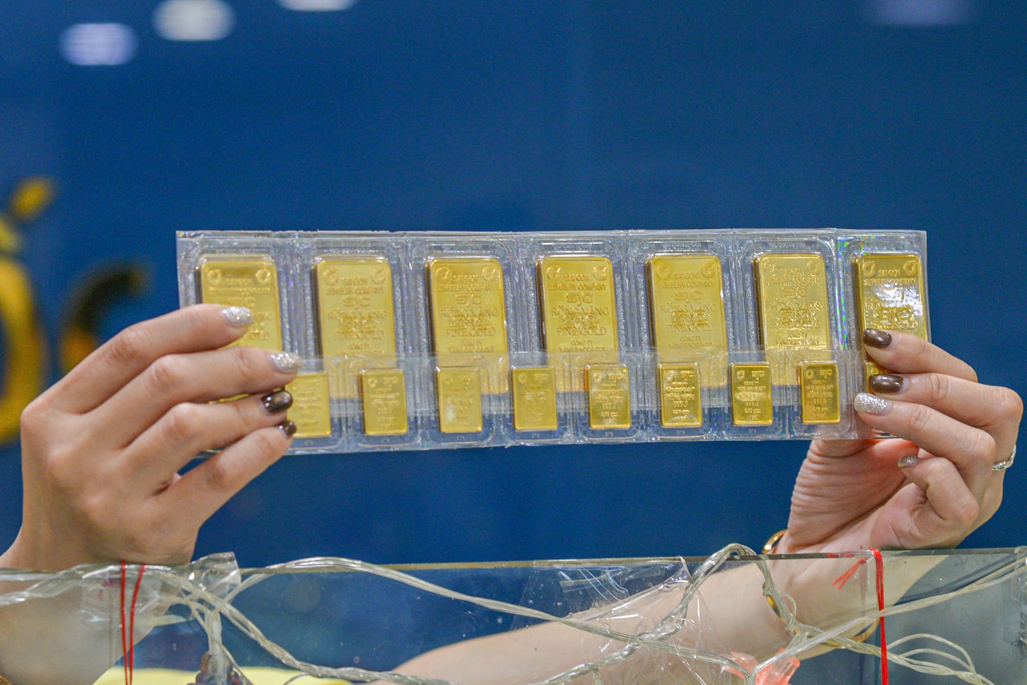 Dự báo giá vàng 2027 có thể đạt 6 . 000 USD / ounce trong bối cảnh Căng thẳng Trung Đông - Ảnh 2. Dự báo giá vàng 2027 có thể đạt 6 . 000 USD / ounce trong bối cảnh Căng thẳng Trung Đông - Ảnh 2.