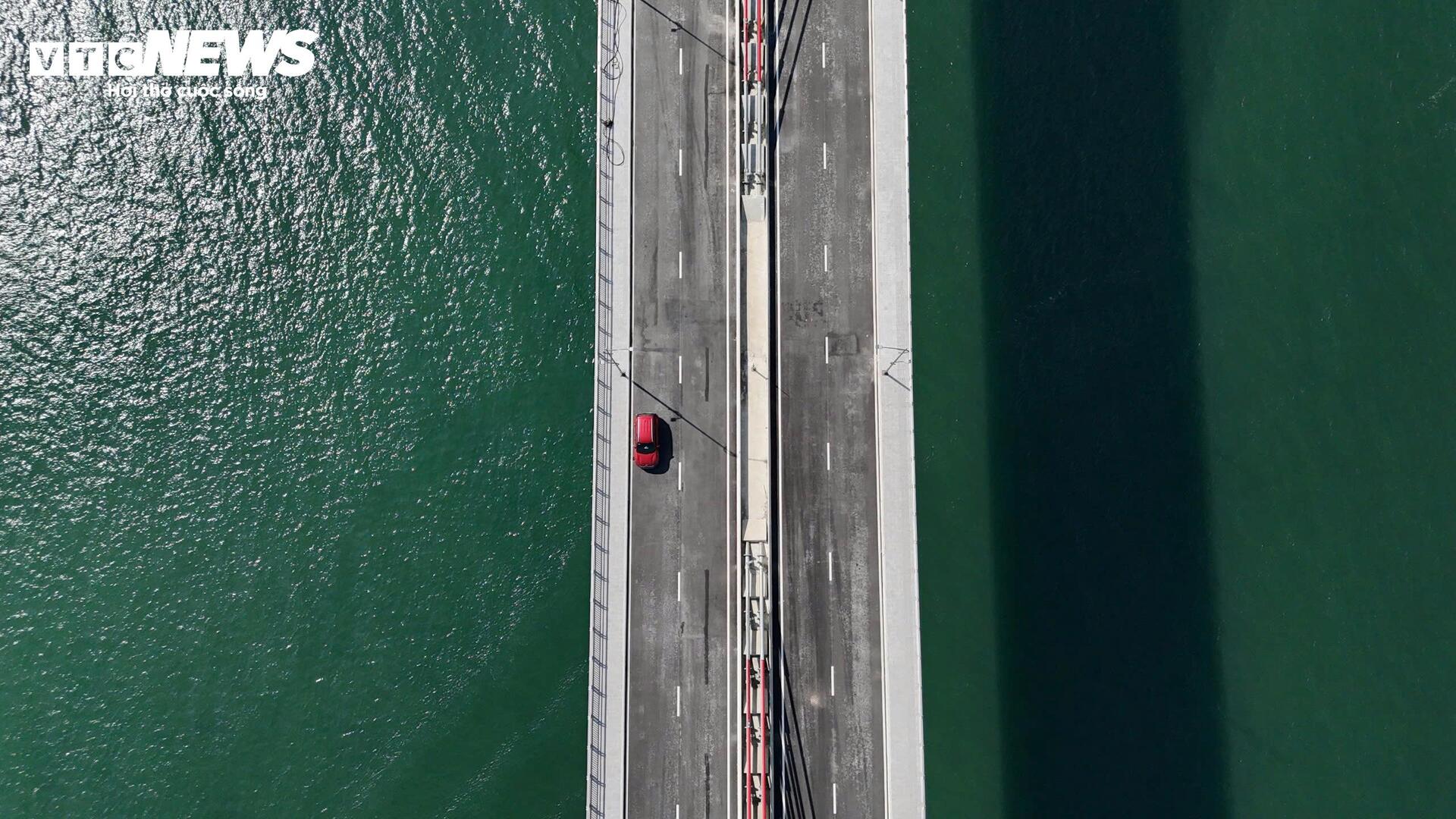 Cầu vượt biển Thuận An tại Huế hoàn thành , chờ thông xe trong năm 2026 - Ảnh 3. Cầu vượt biển Thuận An tại Huế hoàn thành , chờ thông xe trong năm 2026 - Ảnh 3.