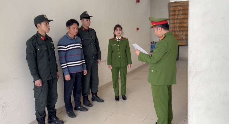 Khởi tố Giám đốc doanh nghiệp và hàng loạt cán bộ vi phạm quy định môi trường - Ảnh 2. Khởi tố Giám đốc doanh nghiệp và hàng loạt cán bộ vi phạm quy định môi trường - Ảnh 2.