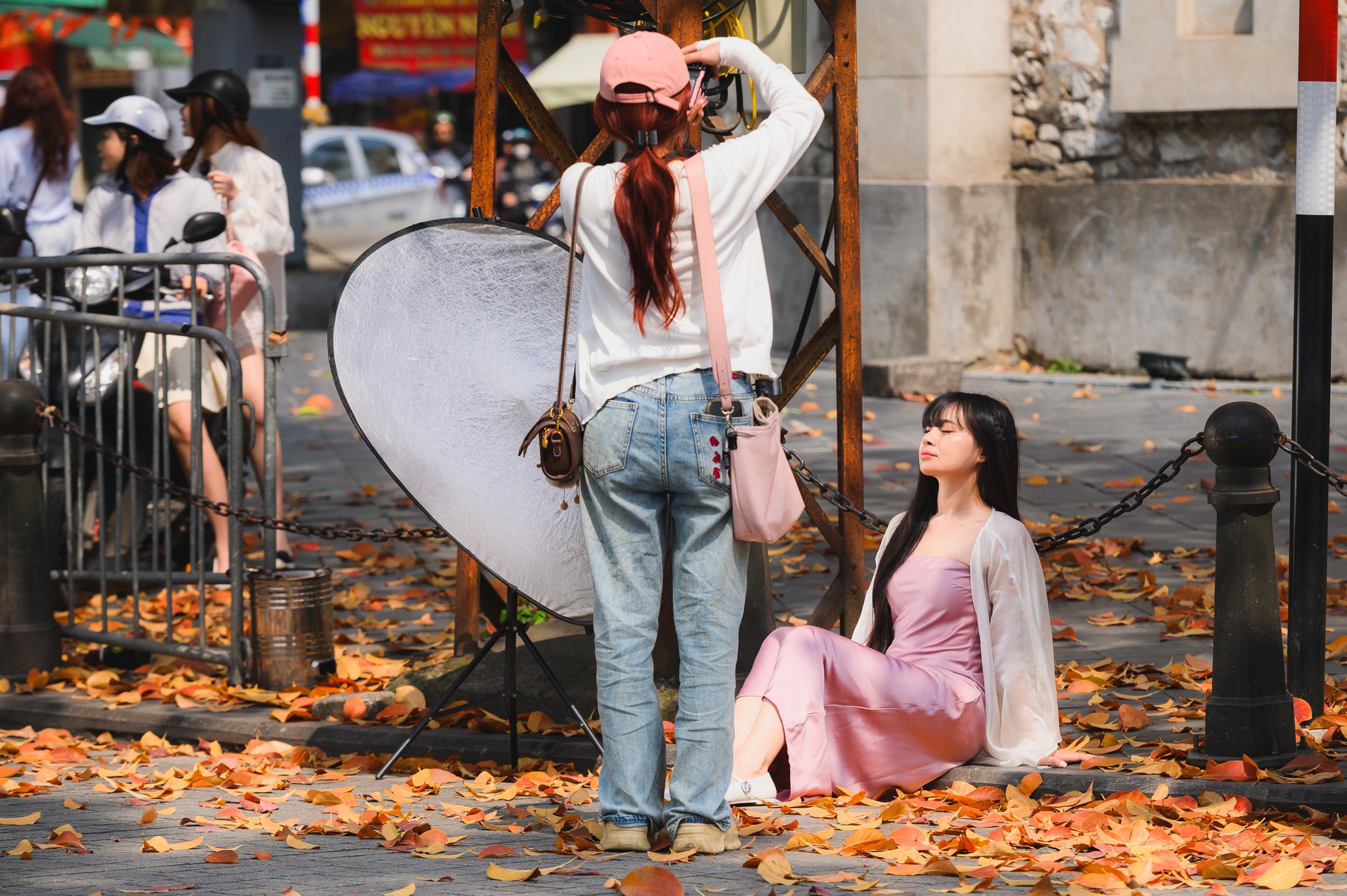 Tháng Giêng Hà Nội rực rỡ hoa nở , trải nghiệm sống tuyệt vời mùa xuân 2026 - Ảnh 22. Tháng Giêng Hà Nội rực rỡ hoa nở , trải nghiệm sống tuyệt vời mùa xuân 2026 - Ảnh 22.