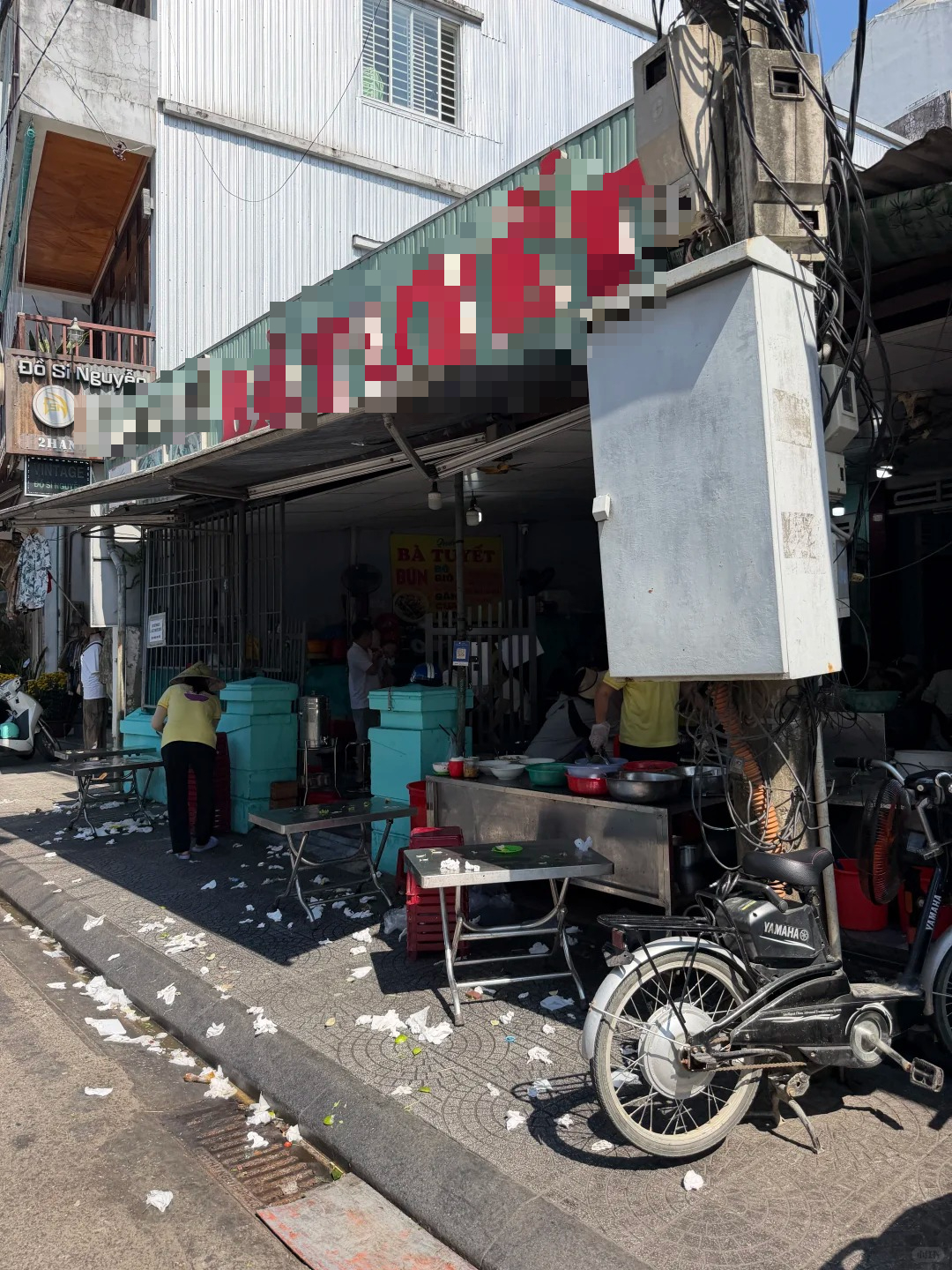 Ẩm thực vỉa hè Việt Nam và cuộc tranh luận từ du khách Trung Quốc - Ảnh 5. Ẩm thực vỉa hè Việt Nam và cuộc tranh luận từ du khách Trung Quốc - Ảnh 5.