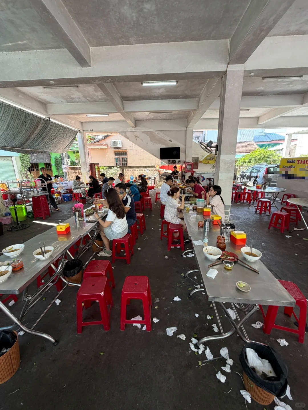 Ẩm thực vỉa hè Việt Nam và cuộc tranh luận từ du khách Trung Quốc - Ảnh 8. Ẩm thực vỉa hè Việt Nam và cuộc tranh luận từ du khách Trung Quốc - Ảnh 8.