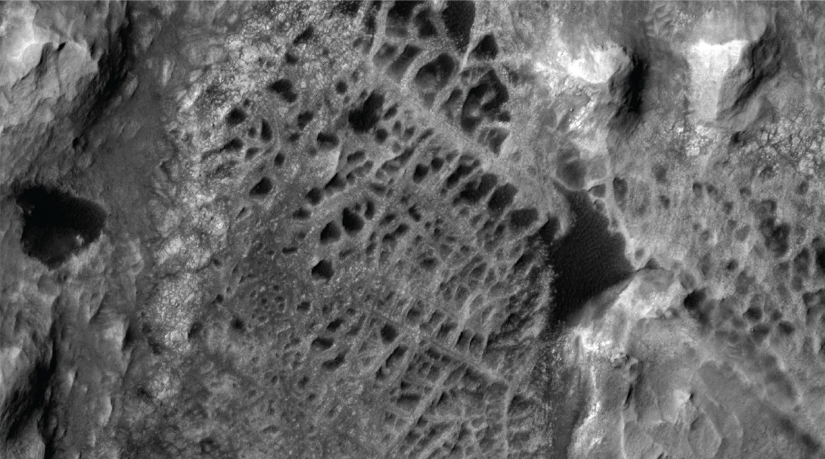 Tàu NASA phát hiện thứ “giống trứng” ở hành tinh bị nghi có sự sống - Ảnh 2.