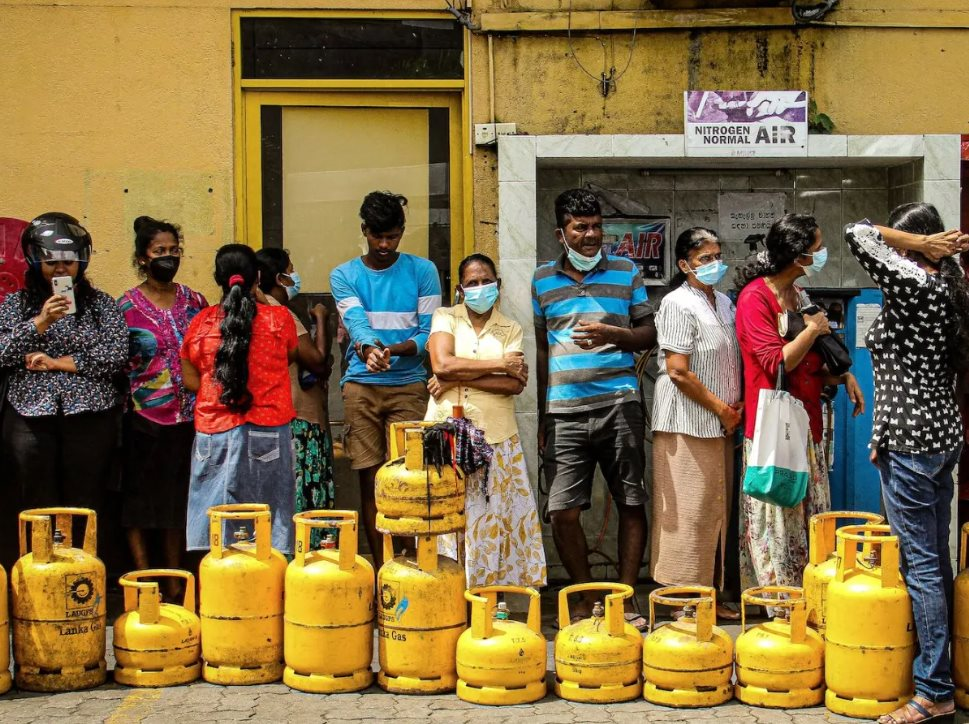 Châu Á đối mặt thách thức thiếu dầu và tương lai của xe điện trong năm 2026 - Ảnh 2.