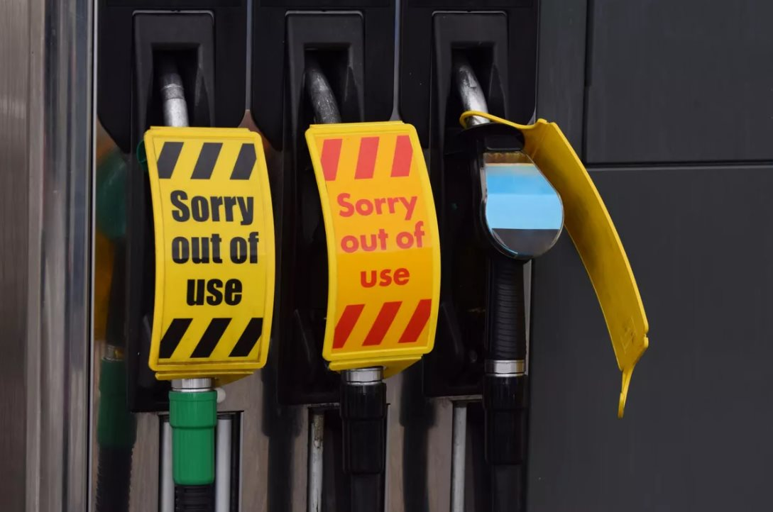 Châu Á đối mặt thách thức thiếu dầu và tương lai của xe điện trong năm 2026 - Ảnh 3.