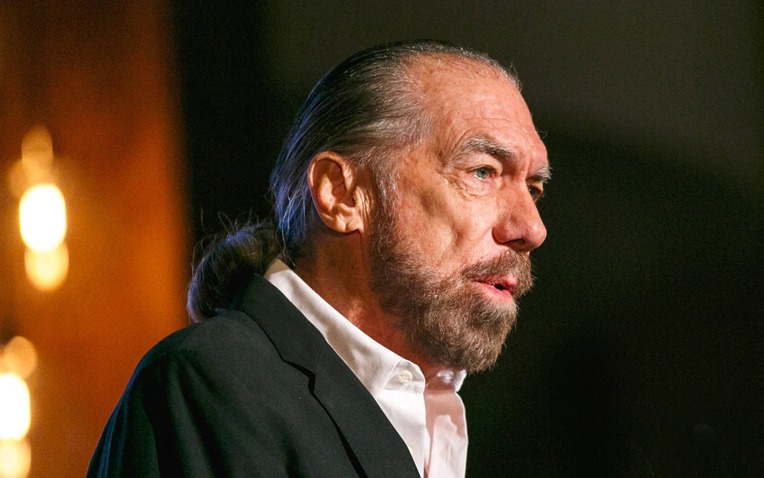 Từ kẻ vô gia cư đến tỷ phú: Hành trình sống của John Paul DeJoria 2026 - Ảnh 1.