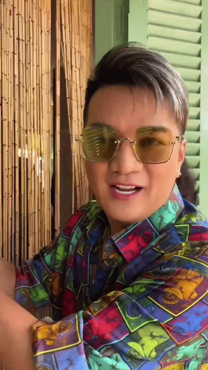 Quán cafe của Đàm Vĩnh Hưng mở cửa trở lại sau 5 ngày đóng cửa , khách đến đông đúc - Ảnh 2.