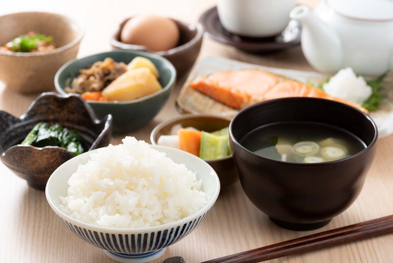 Thực đơn trường thọ của người sống đến 100 tuổi có gì lạ? Nghiên cứu cho thấy 4 chế độ ăn này có thể tăng đáng kể khả năng sống thọ- Ảnh 3.