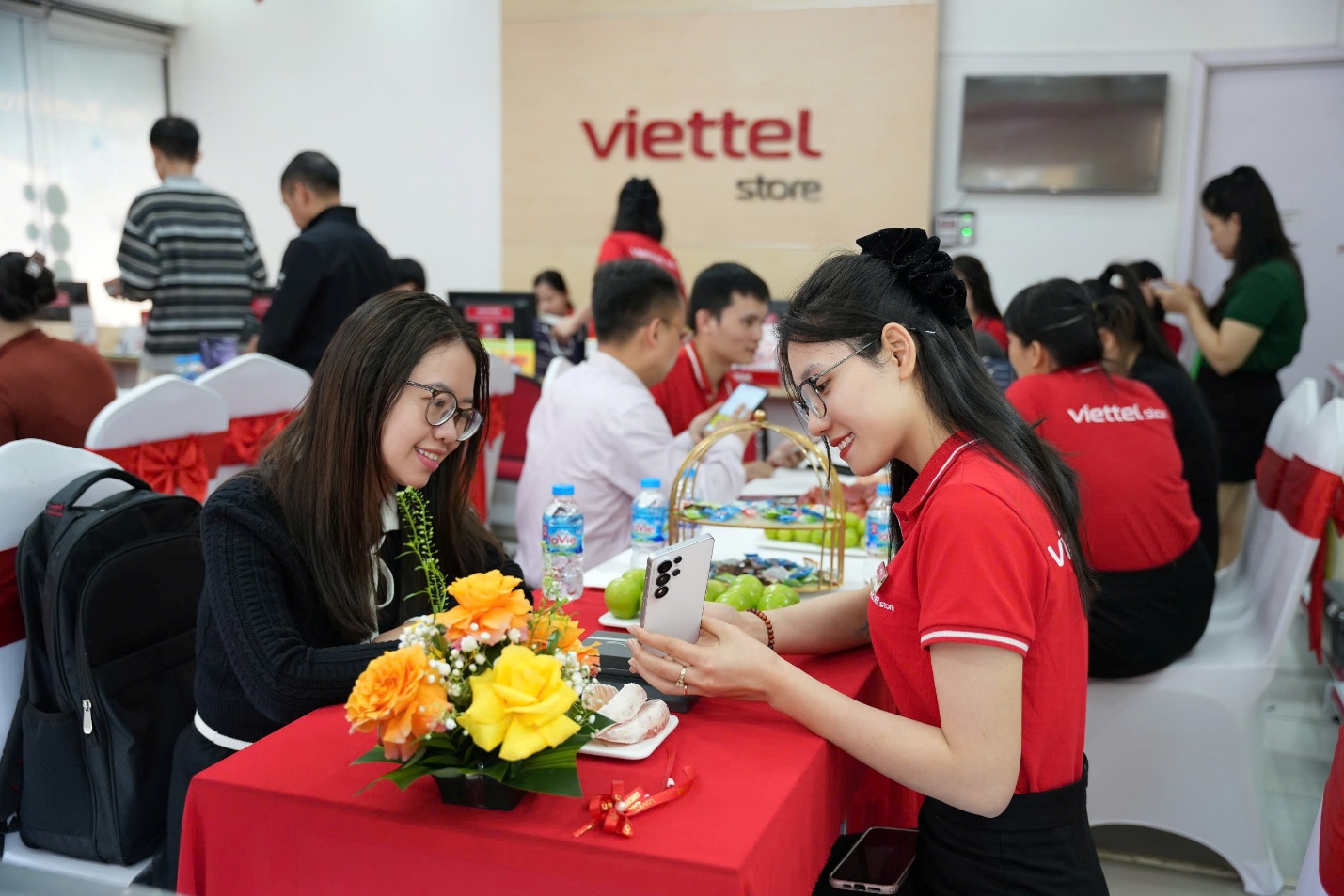 Viettel Store mở bán Galaxy S26 Series toàn quốc, ưu đãi lớn ngay ngày đầu lên kệ - Ảnh 1.