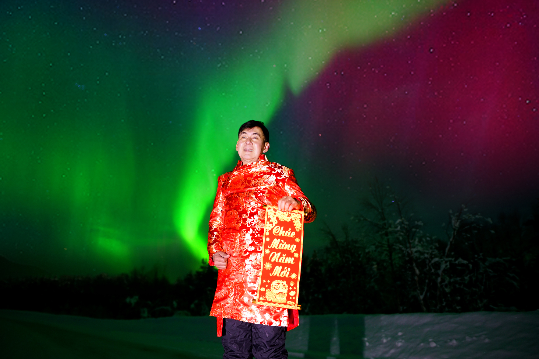 Chuyến du lịch đầy bất ổn của Đoàn Trường và trải nghiệm ngắm Bắc cực quang - Ảnh 3. Chuyến du lịch đầy bất ổn của Đoàn Trường và trải nghiệm ngắm Bắc cực quang - Ảnh 3.