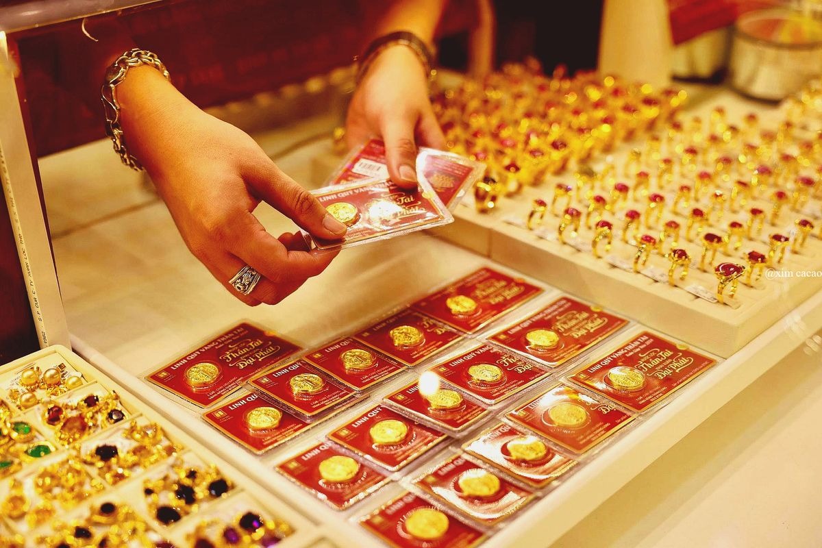 Nhiều người mới mua vàng thường bỏ qua chênh lệch quan trọng và họ lỗ- Ảnh 1.