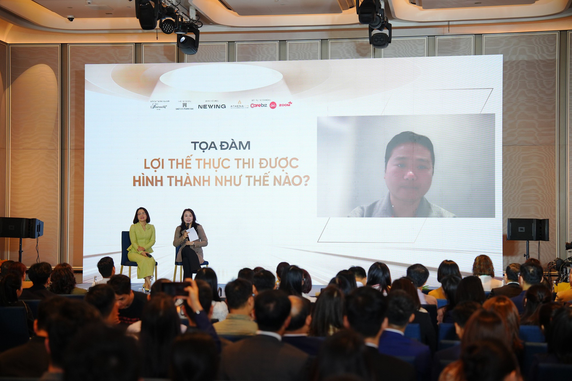 CEO thời kỳ mới: Khi lãnh đạo không còn là người ra quyết định, mà là người xây năng lực cho tổ chức - Ảnh 1.