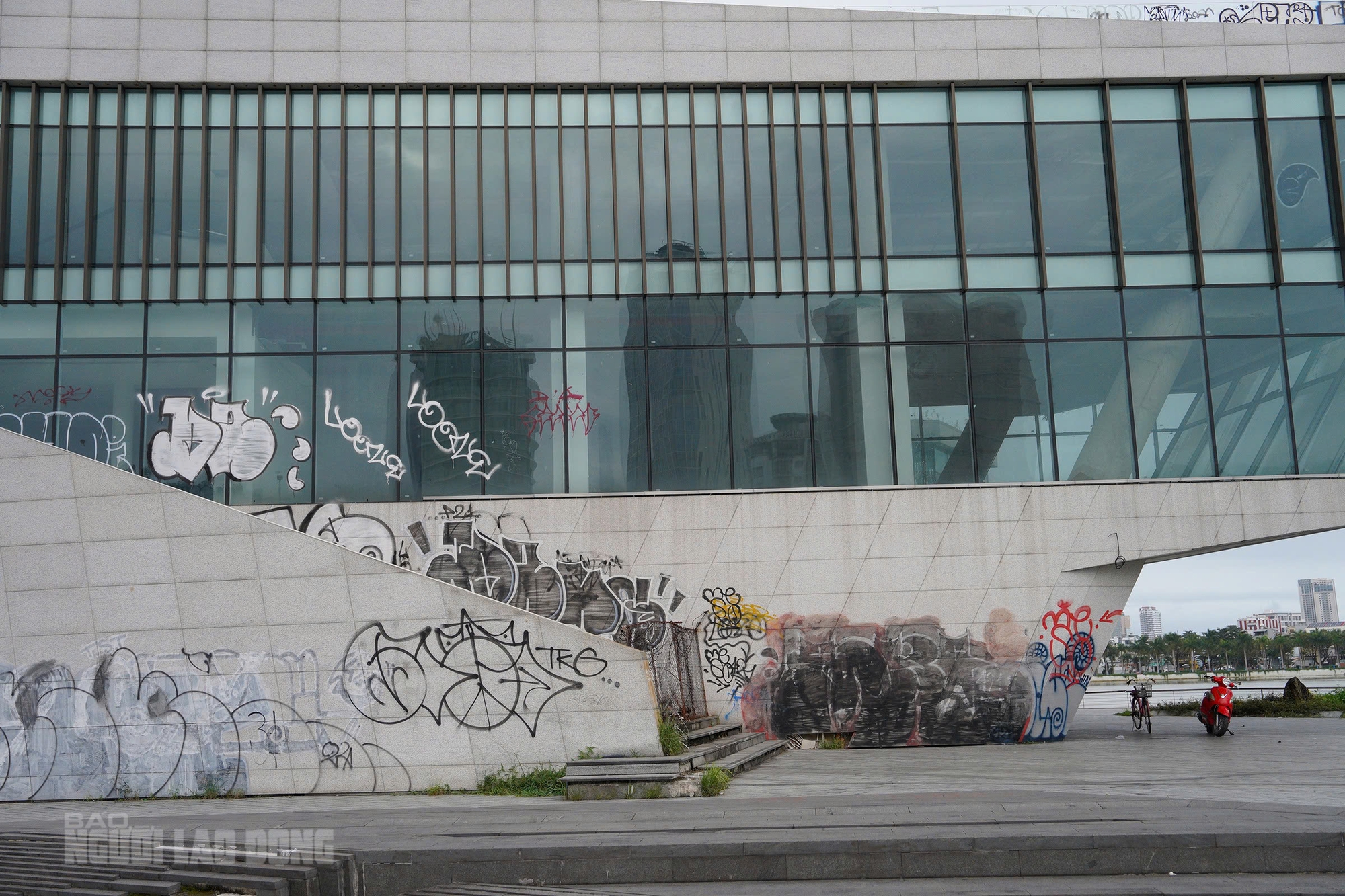 Cận cảnh bến du thuyền trăm tỉ bên sông Hàn - Ảnh 7.