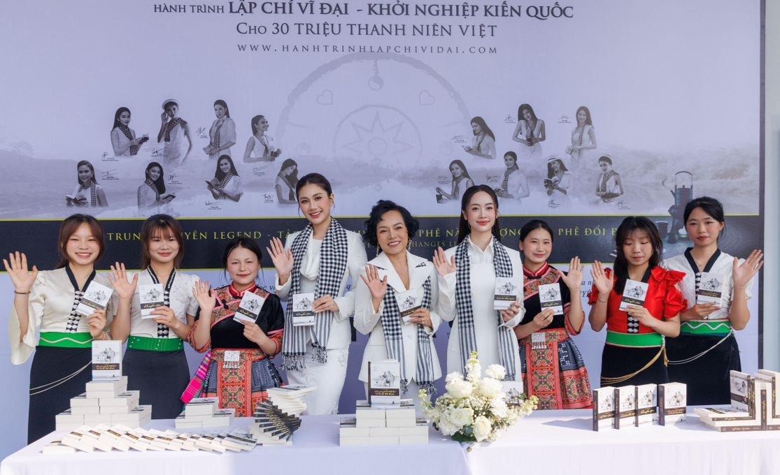 Hành trình Từ Trái Tim: Sách quý gieo tri thức, đánh thức khát vọng của người trẻ Lai Châu - Ảnh 3.