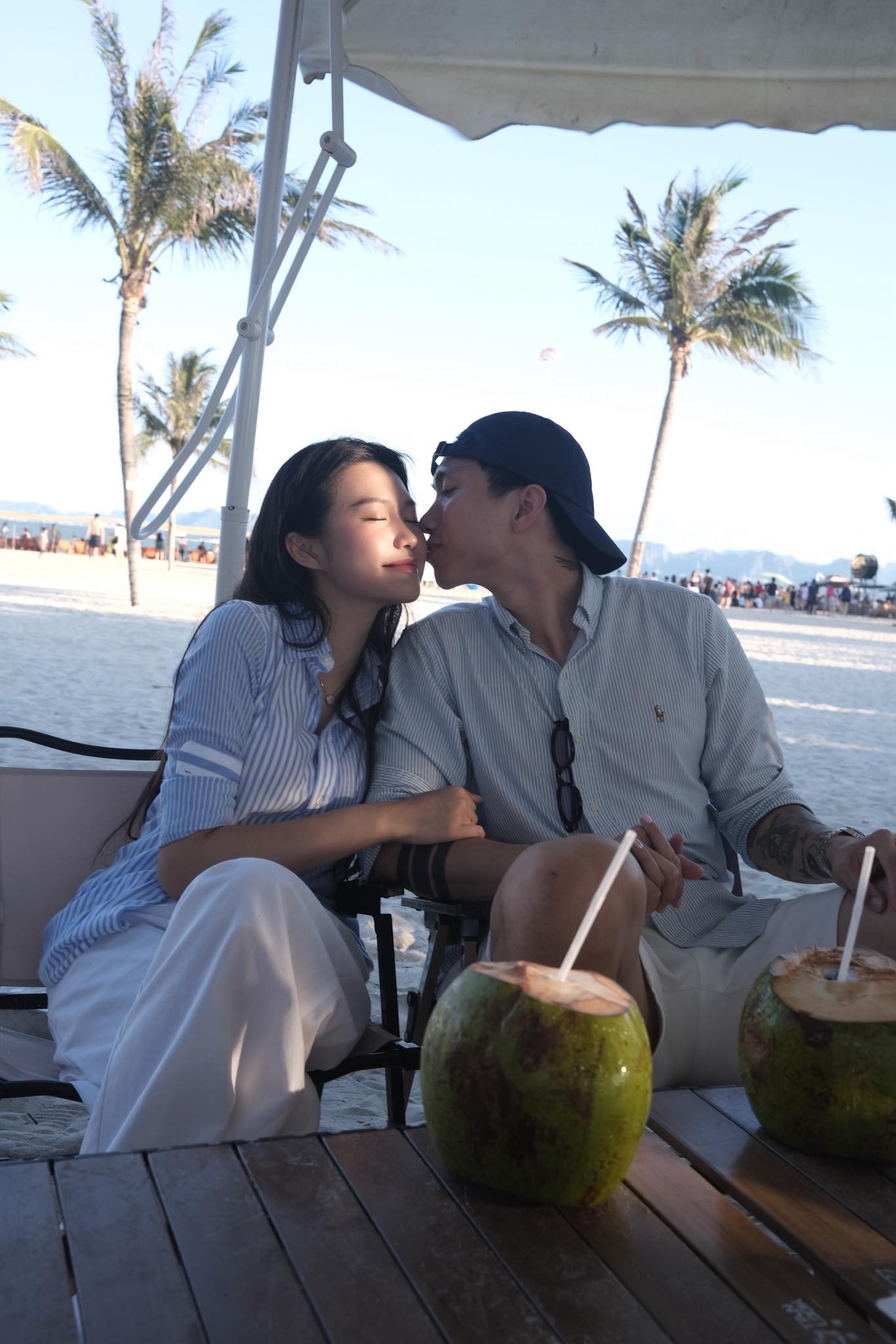 Đoàn Văn Hậu và hành trình tình yêu: Từ bóng đá đến hạnh phúc gia đình - Ảnh 5. Đoàn Văn Hậu và hành trình tình yêu: Từ bóng đá đến hạnh phúc gia đình - Ảnh 5.