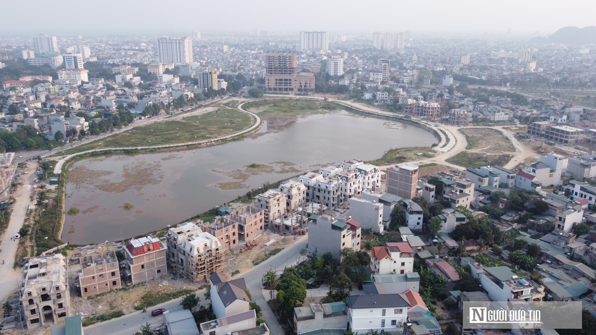 Công viên nước Đông Hương 600 tỷ đồng vẫn ngổn ngang sau 8 năm thực hiện- Ảnh 2. Công viên nước Đông Hương 600 tỷ đồng vẫn ngổn ngang sau 8 năm thực hiện- Ảnh 2.